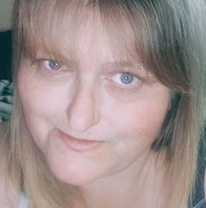 Meet your Posher, Valerie